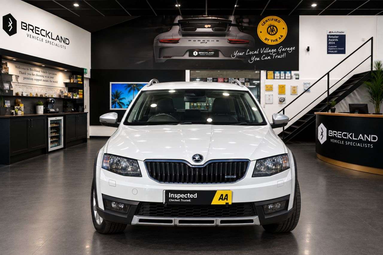 A 2015 SKODA OCTAVIA 2.0 TDI Scout Estate 5dr Diesel Manual 4WD Euro 6 (s/s) (150 ps) ***128 AA A 2015 SKODA OCTAVIA 2.0 TDI Scout Estate 5dr Diesel Manual 4WD Euro 6 (s/s) (150 ps) ***128 AA