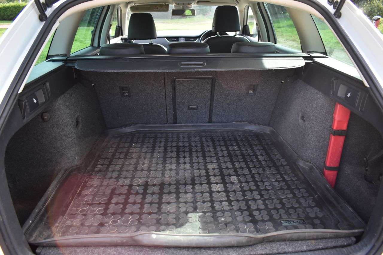 2015 SKODA OCTAVIA 2015 SKODA OCTAVIA