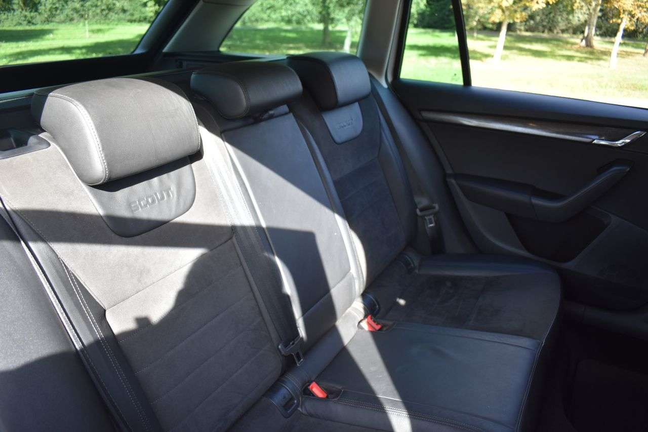 2015 SKODA OCTAVIA 2015 SKODA OCTAVIA