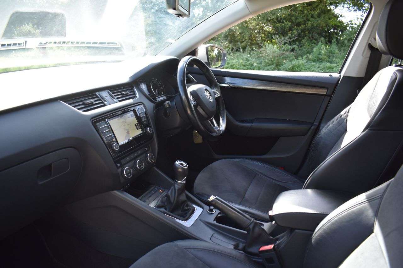 2015 SKODA OCTAVIA 2015 SKODA OCTAVIA