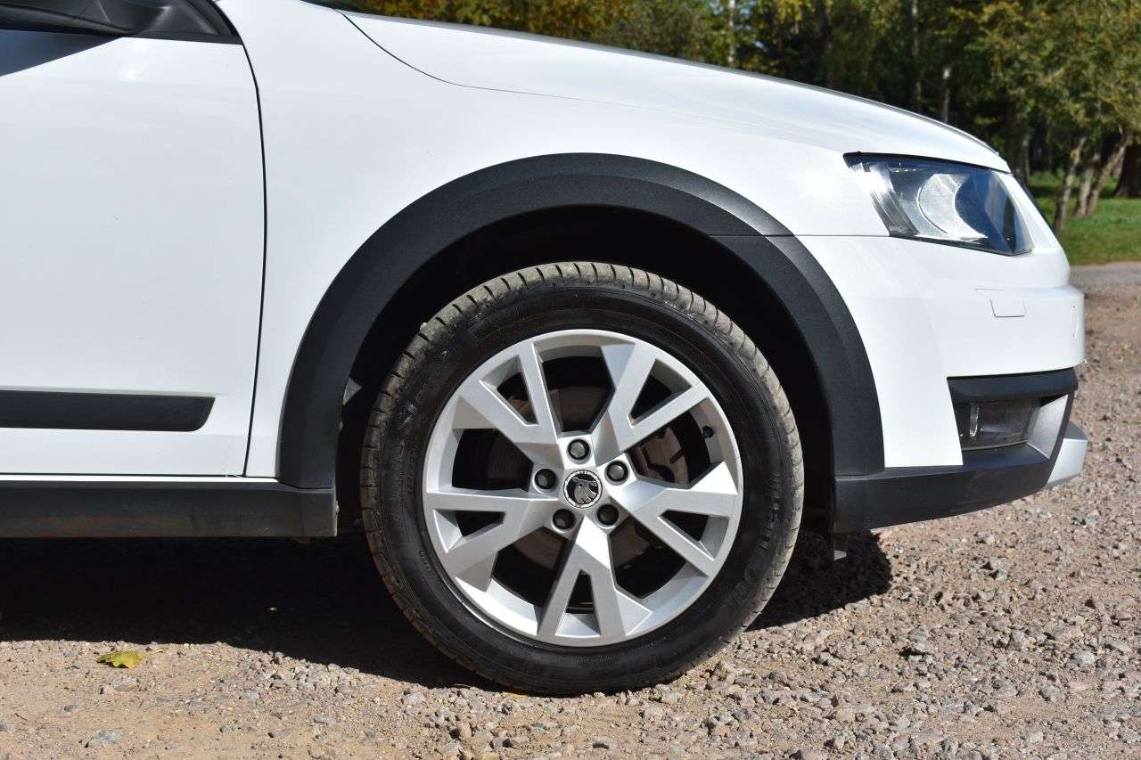 2015 SKODA OCTAVIA 2015 SKODA OCTAVIA