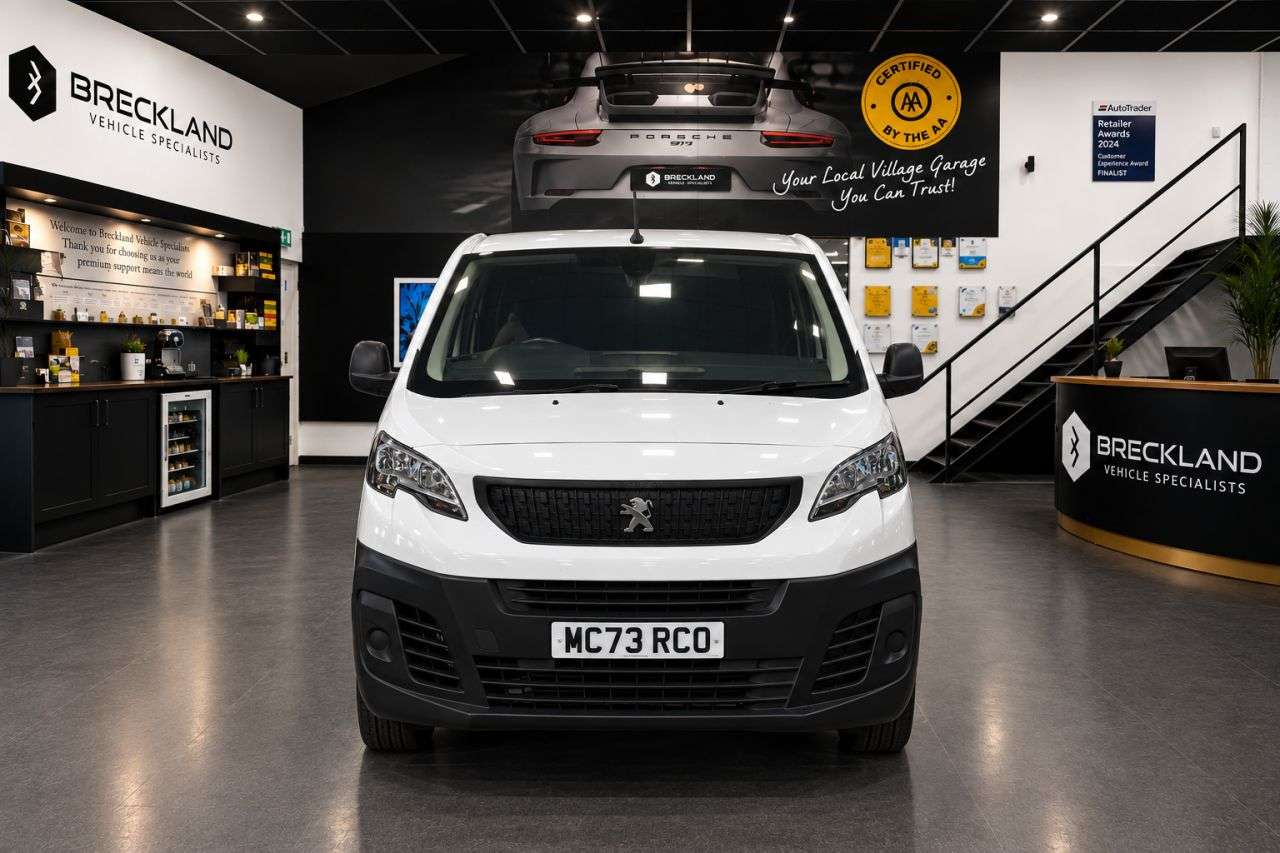 A 2024 PEUGEOT EXPERT 1.5 BlueHDi 1000 Professional Premium + Standard Panel Van 6dr Diesel Manua A 2024 PEUGEOT EXPERT 1.5 BlueHDi 1000 Professional Premium + Standard Panel Van 6dr Diesel Manua