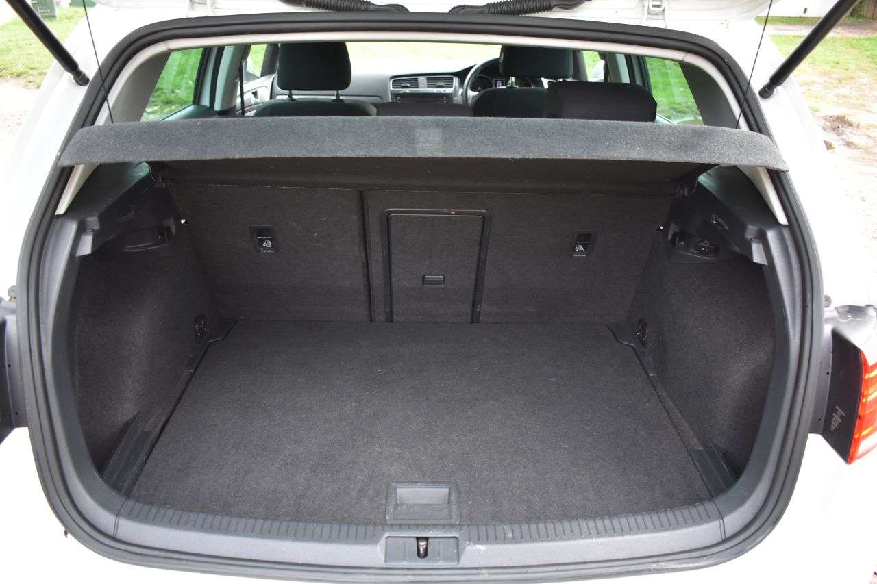 2019 VOLKSWAGEN GOLF 2019 VOLKSWAGEN GOLF