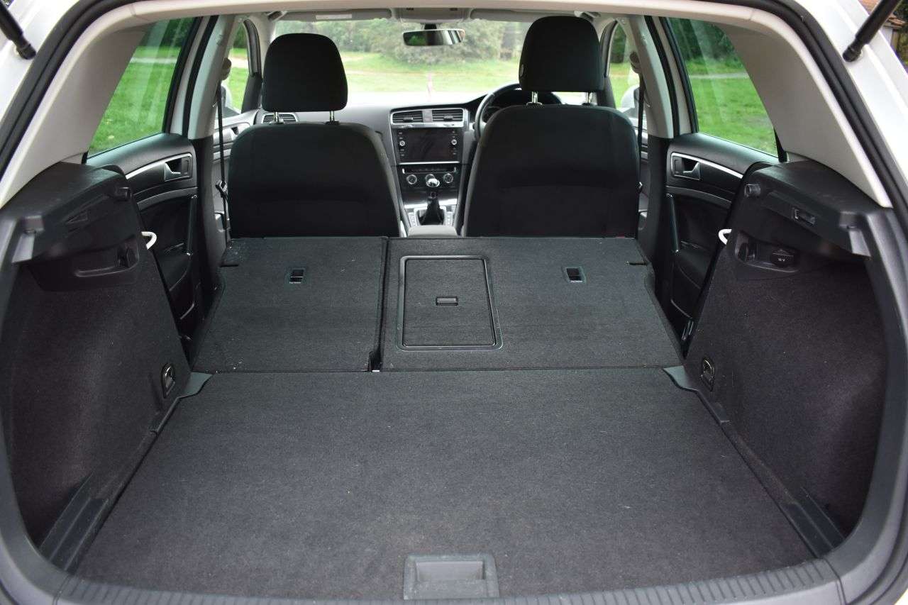 2019 VOLKSWAGEN GOLF 2019 VOLKSWAGEN GOLF