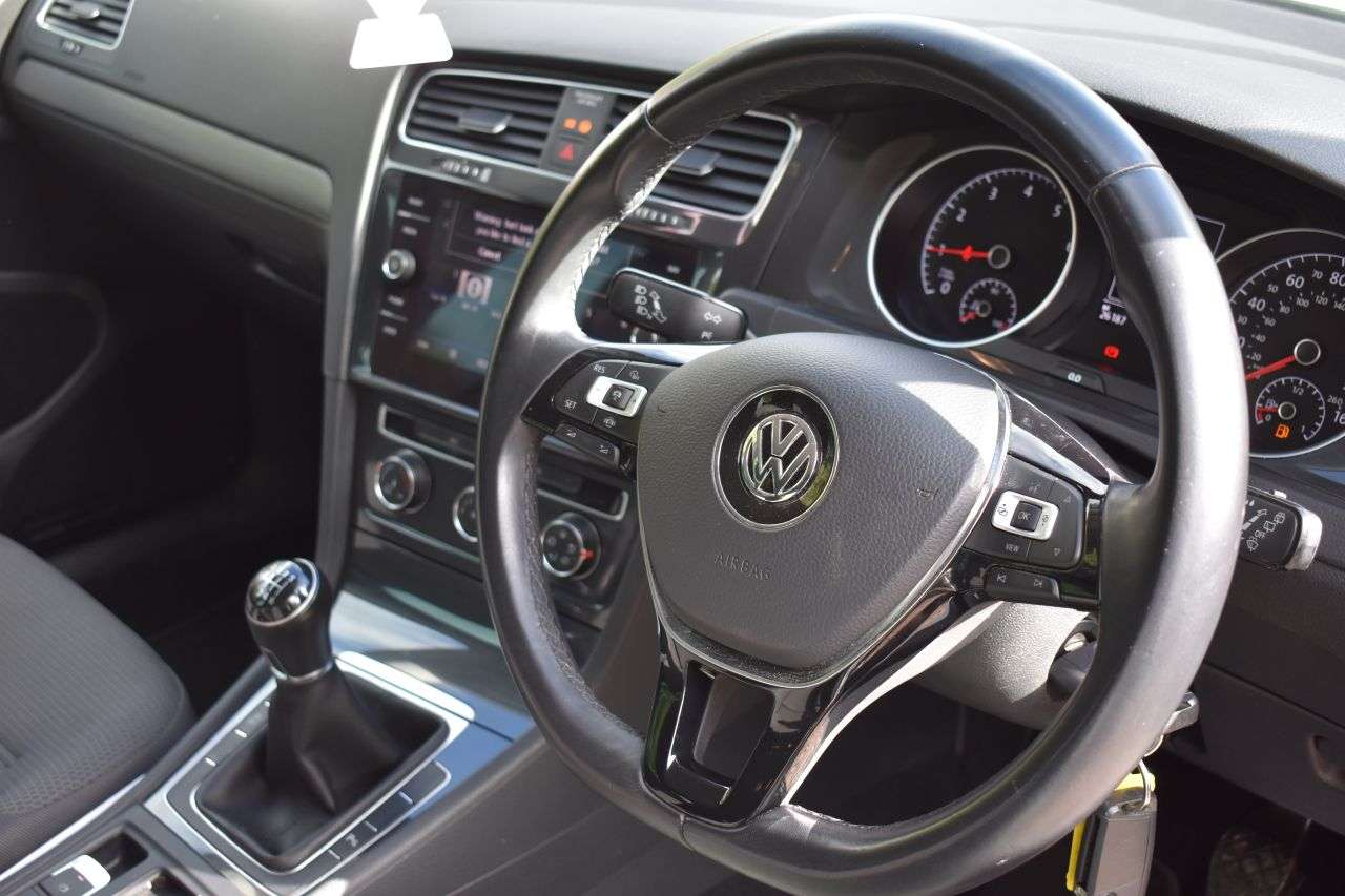 2019 VOLKSWAGEN GOLF 2019 VOLKSWAGEN GOLF