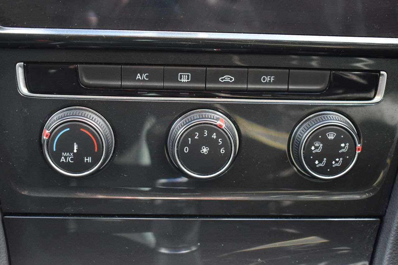 2019 VOLKSWAGEN GOLF 2019 VOLKSWAGEN GOLF