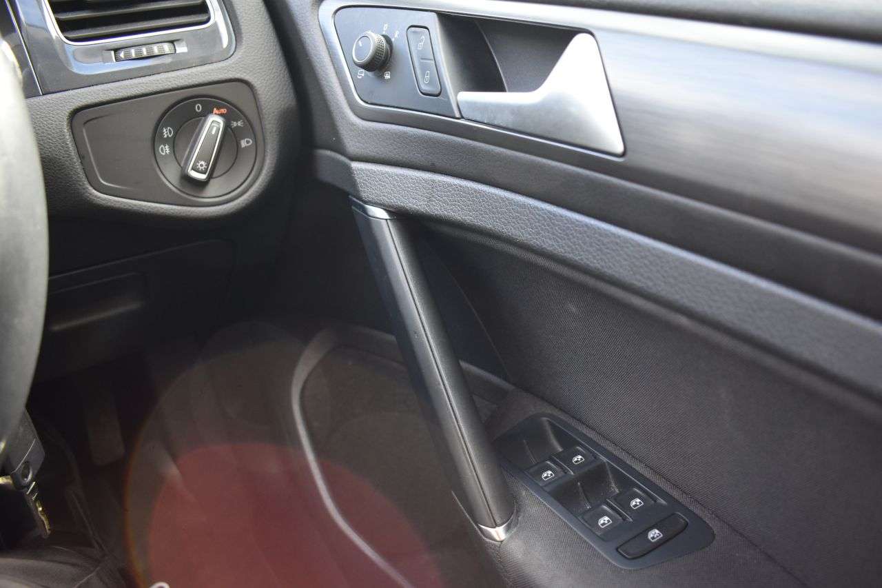 2019 VOLKSWAGEN GOLF 2019 VOLKSWAGEN GOLF