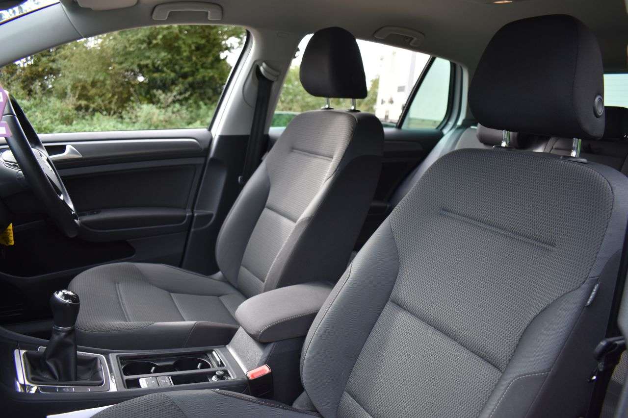 2019 VOLKSWAGEN GOLF 2019 VOLKSWAGEN GOLF