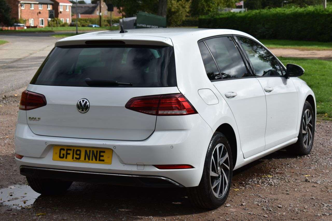 2019 VOLKSWAGEN GOLF 2019 VOLKSWAGEN GOLF