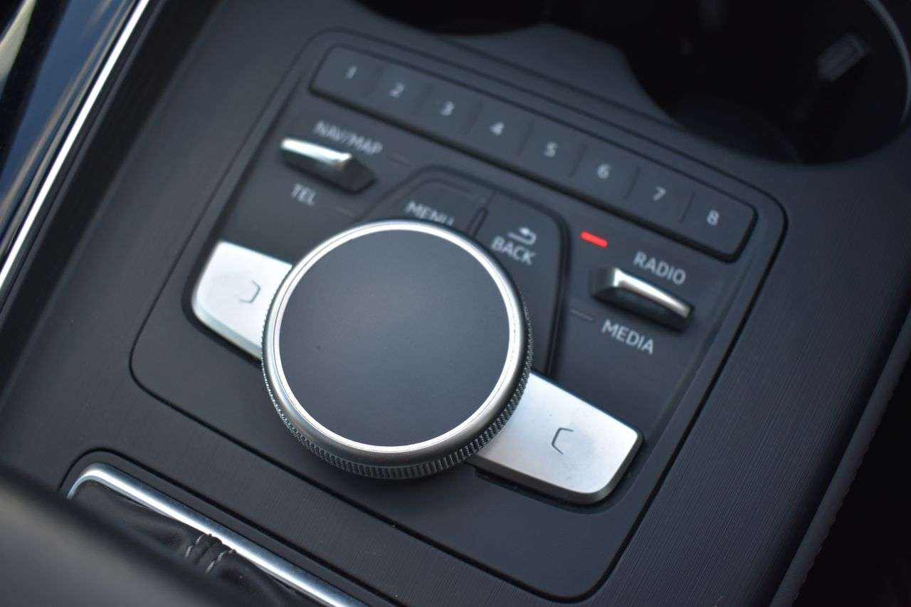 2017 AUDI S4 AVANT 2017 AUDI S4 AVANT