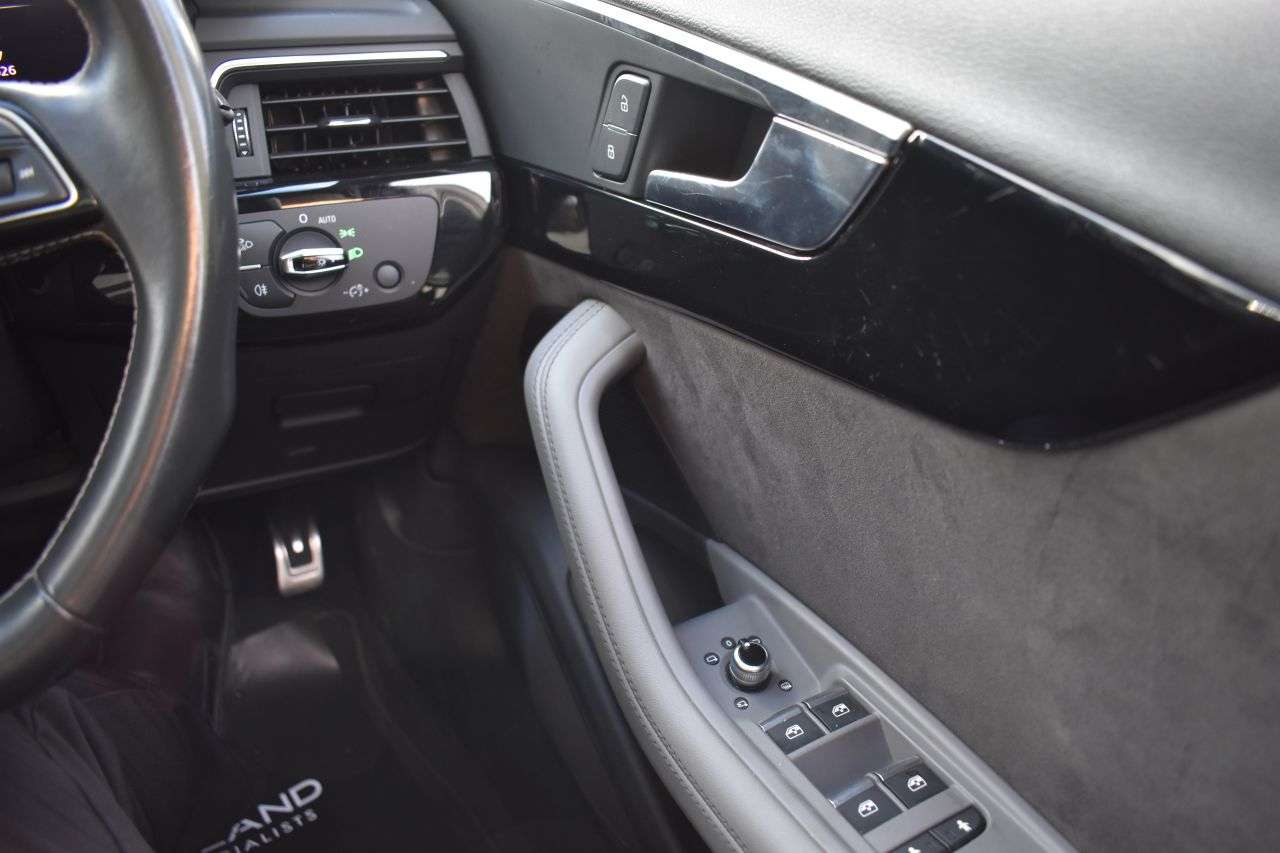 2017 AUDI S4 AVANT 2017 AUDI S4 AVANT