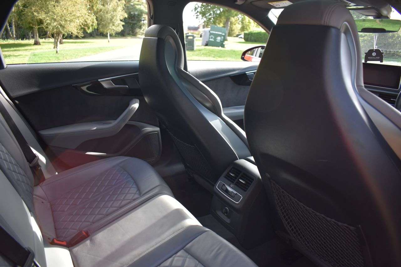 2017 AUDI S4 AVANT 2017 AUDI S4 AVANT