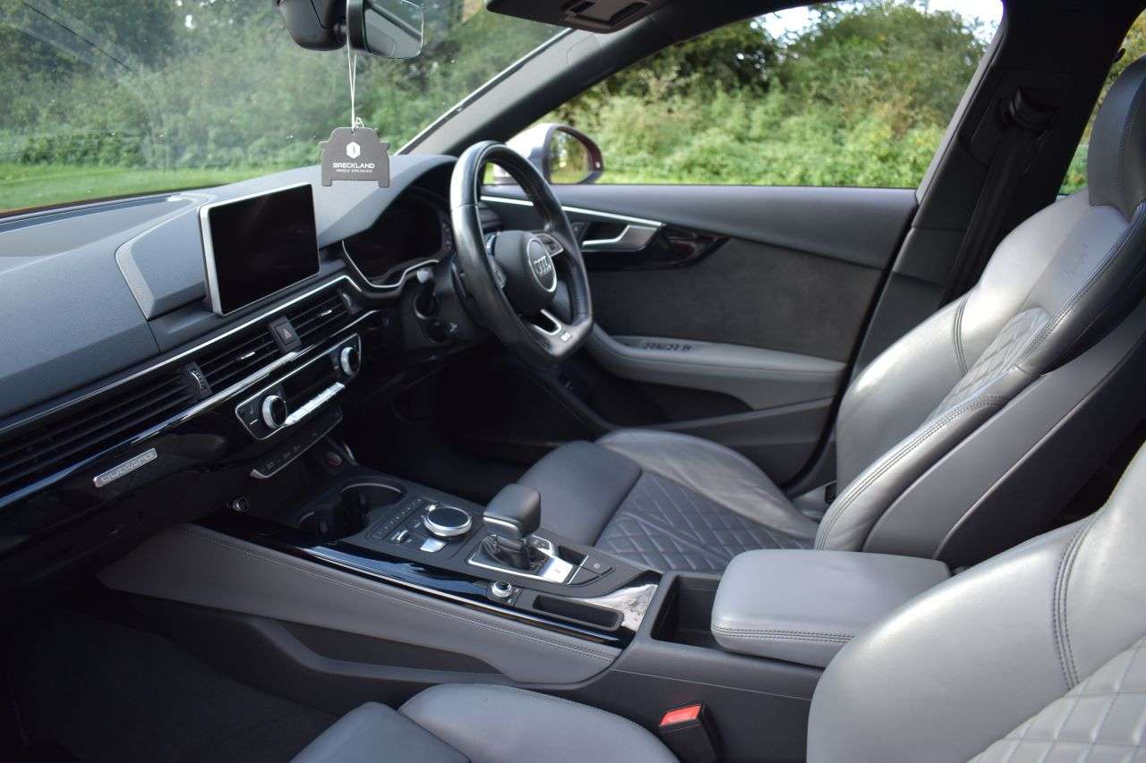 2017 AUDI S4 AVANT 2017 AUDI S4 AVANT