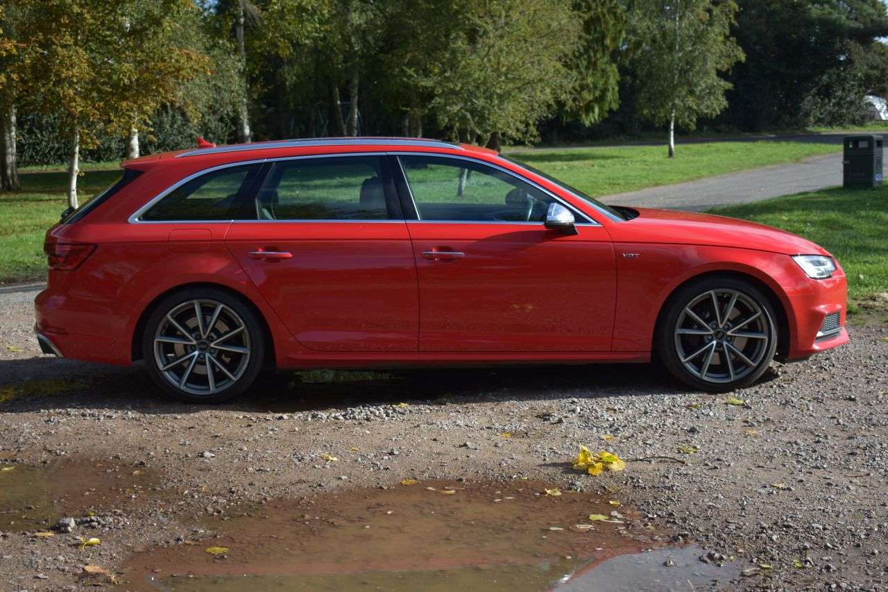 2017 AUDI S4 AVANT 2017 AUDI S4 AVANT