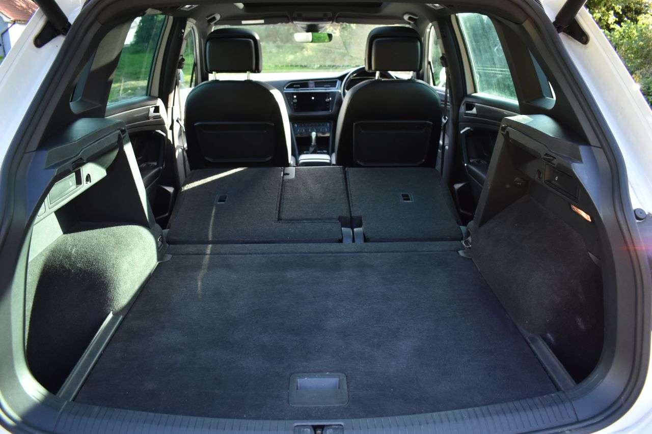 2017 VOLKSWAGEN TIGUAN 2017 VOLKSWAGEN TIGUAN