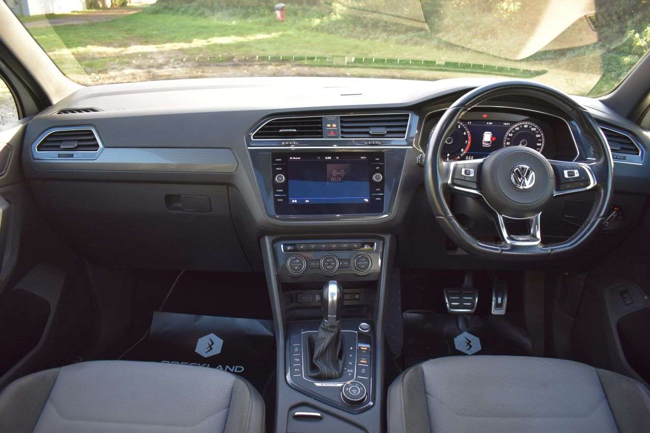 2017 VOLKSWAGEN TIGUAN 2017 VOLKSWAGEN TIGUAN