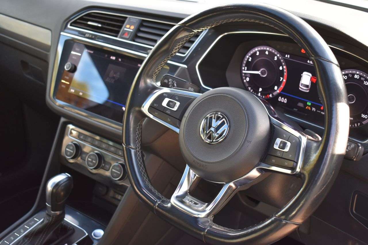 2017 VOLKSWAGEN TIGUAN 2017 VOLKSWAGEN TIGUAN