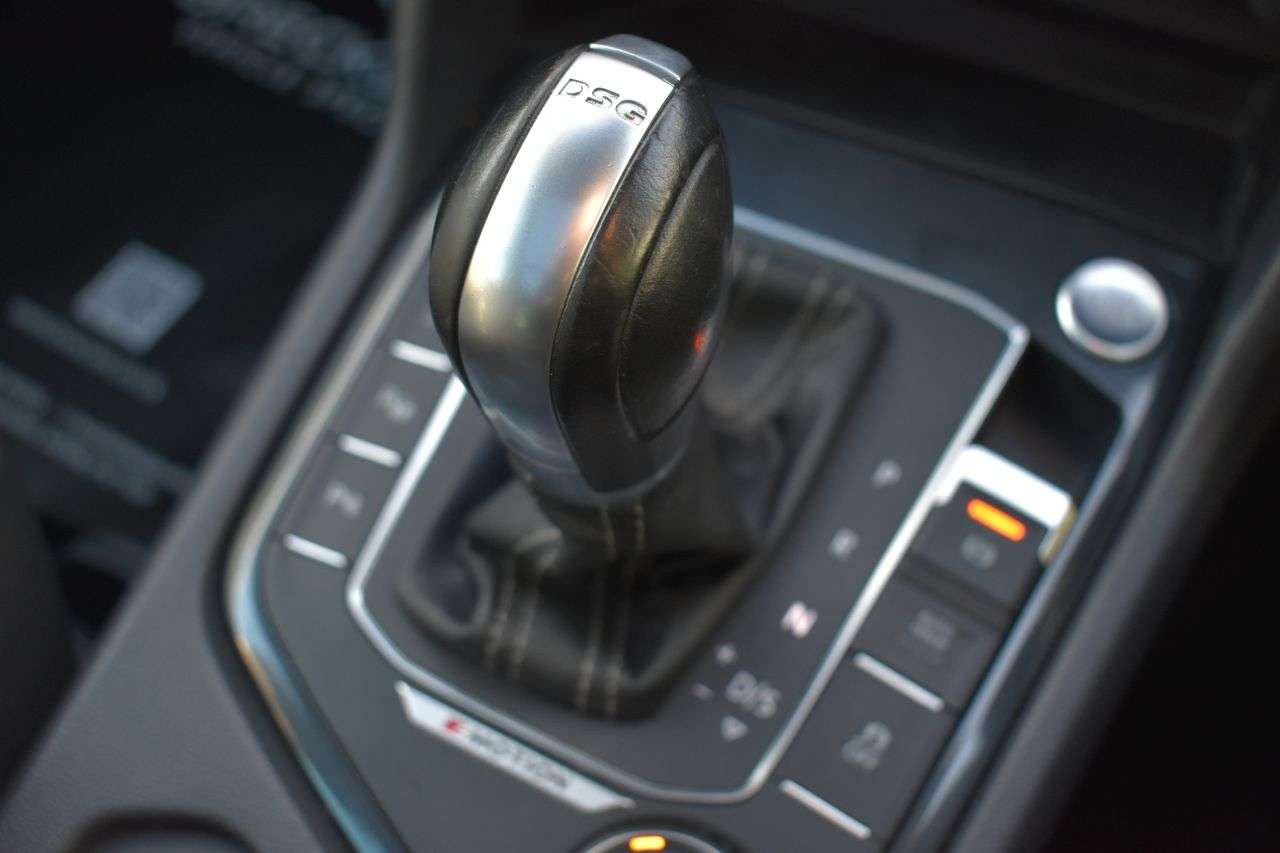 2017 VOLKSWAGEN TIGUAN 2017 VOLKSWAGEN TIGUAN