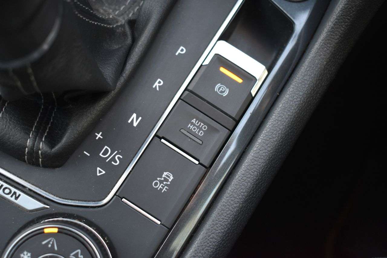 2017 VOLKSWAGEN TIGUAN 2017 VOLKSWAGEN TIGUAN