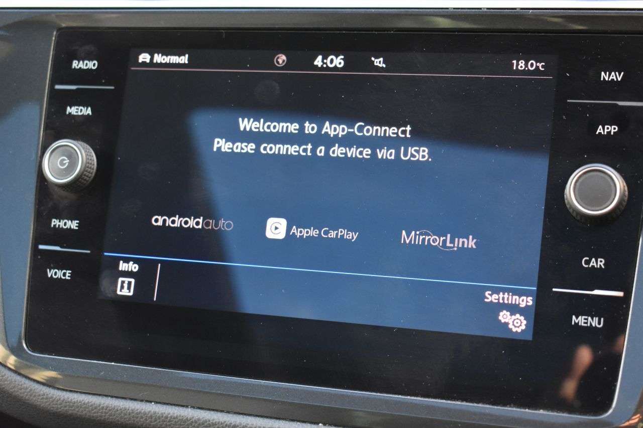 2017 VOLKSWAGEN TIGUAN 2017 VOLKSWAGEN TIGUAN