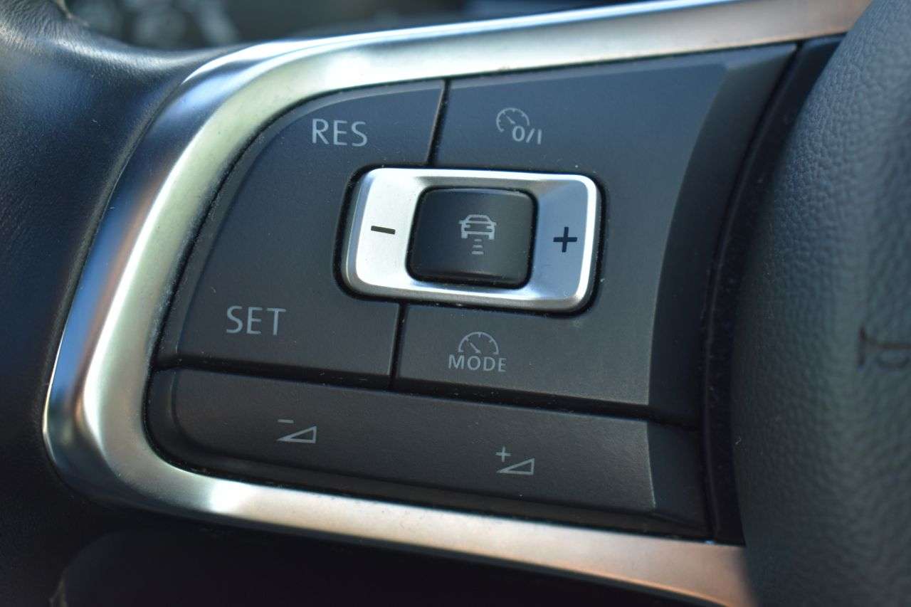 2017 VOLKSWAGEN TIGUAN 2017 VOLKSWAGEN TIGUAN