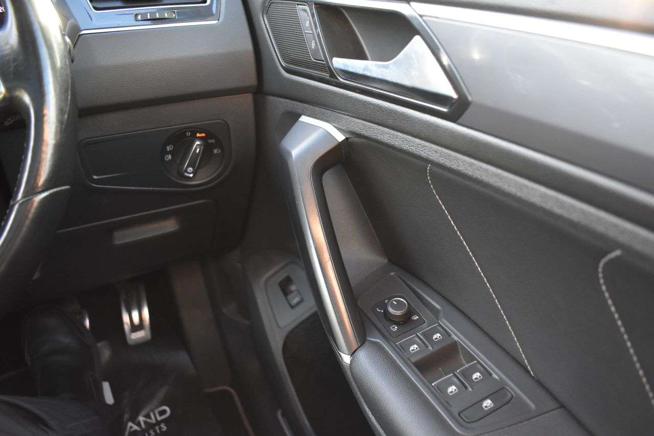 2017 VOLKSWAGEN TIGUAN 2017 VOLKSWAGEN TIGUAN