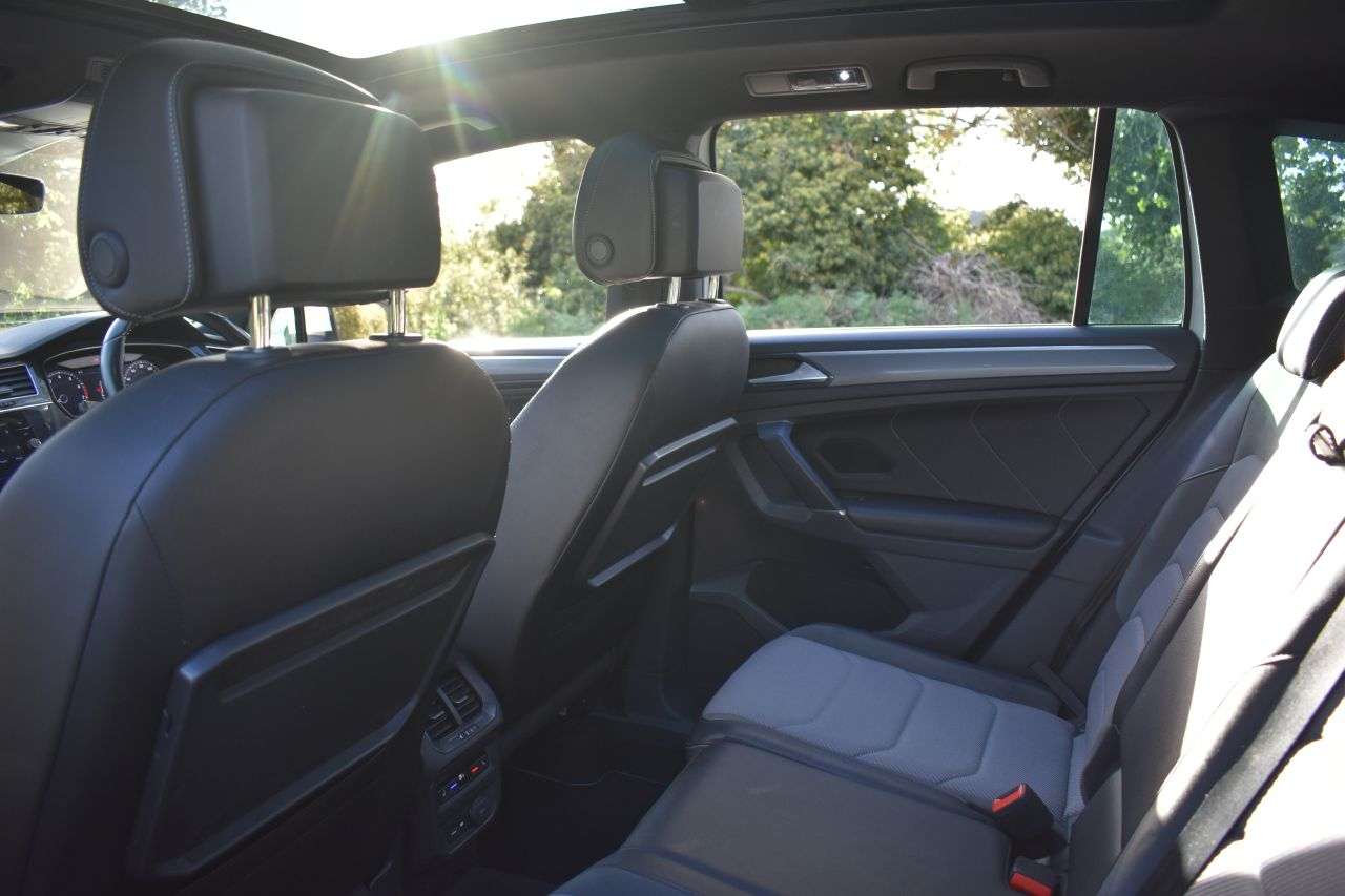 2017 VOLKSWAGEN TIGUAN 2017 VOLKSWAGEN TIGUAN