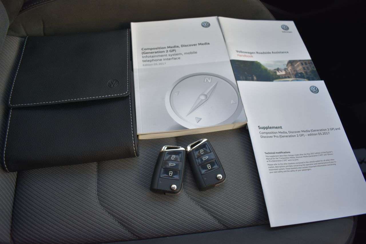 2017 VOLKSWAGEN TIGUAN 2017 VOLKSWAGEN TIGUAN