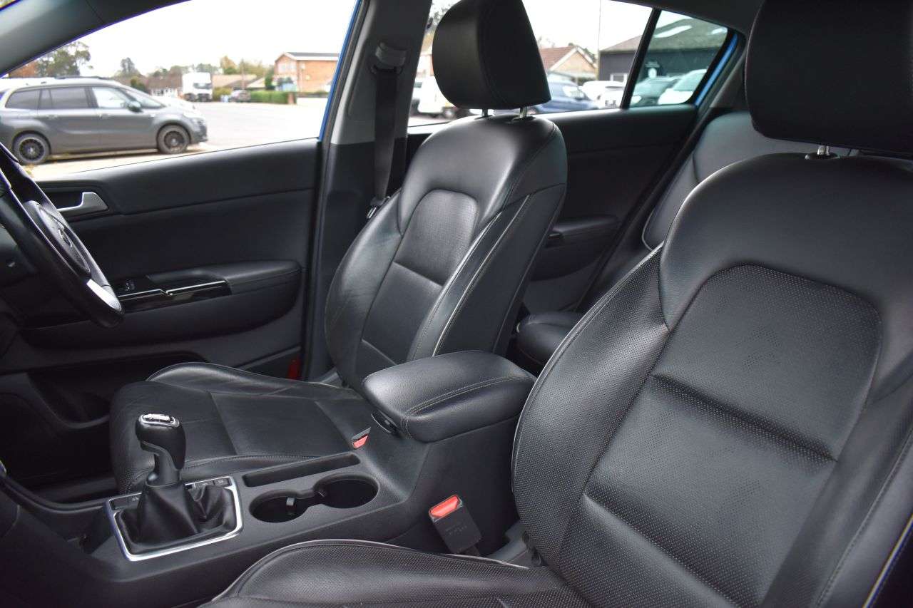 2018 KIA SPORTAGE 2018 KIA SPORTAGE