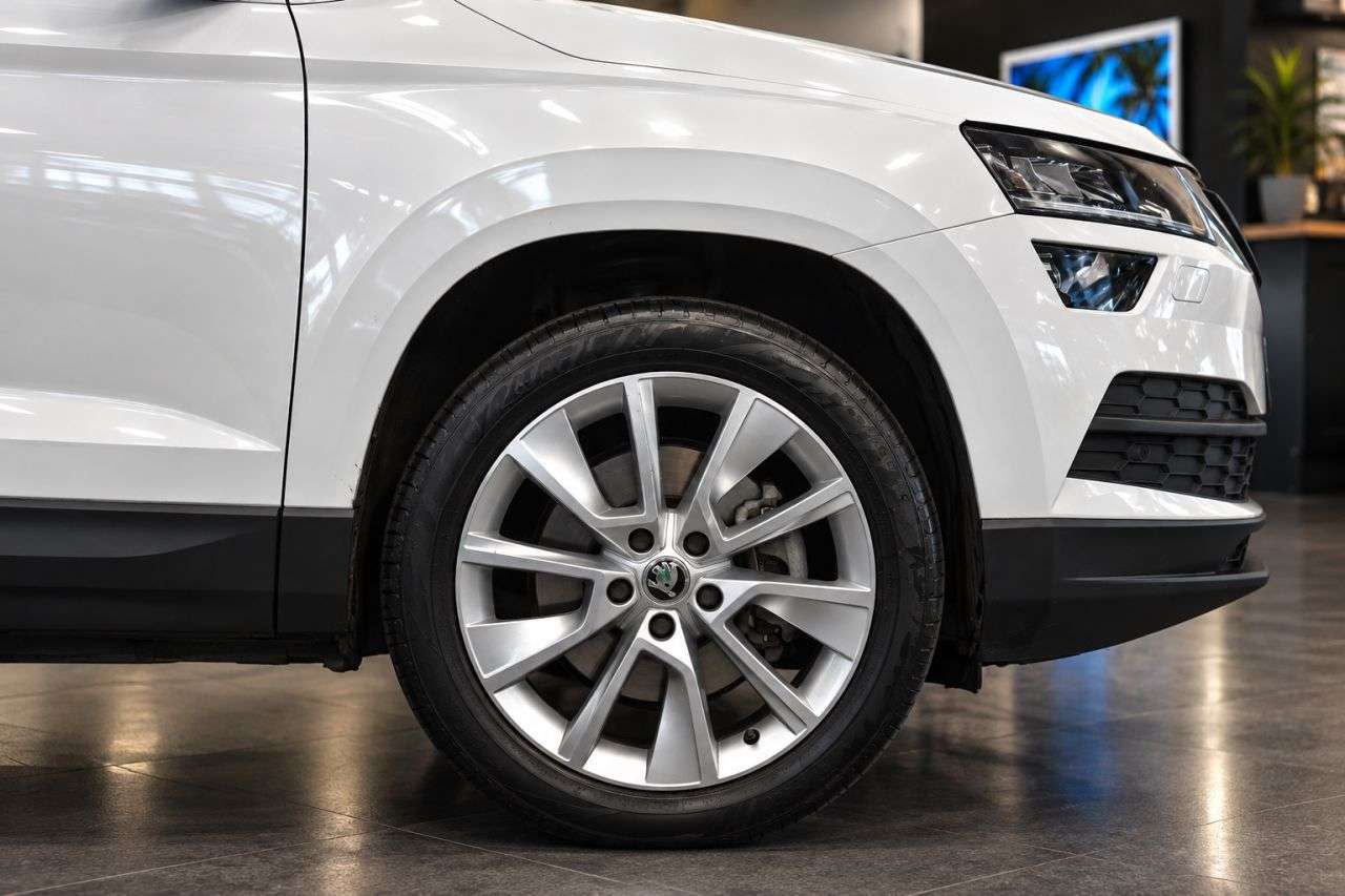 A 2018 SKODA KAROQ 1.5 TSI SE L SUV 5dr Petrol Manual Euro 6 (s/s) (150 ps) ***128 AA POINT CH A 2018 SKODA KAROQ 1.5 TSI SE L SUV 5dr Petrol Manual Euro 6 (s/s) (150 ps) ***128 AA POINT CH