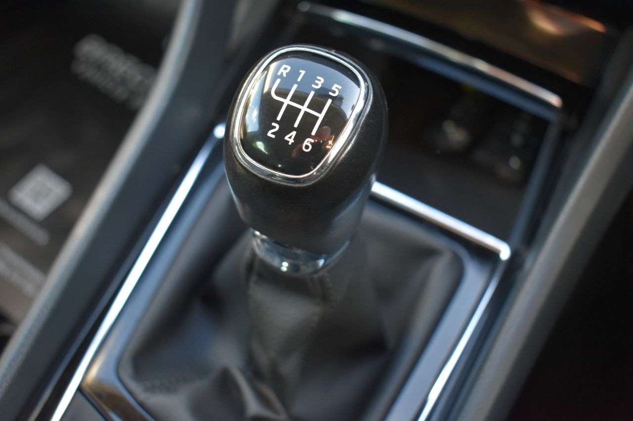 2018 SKODA KAROQ 2018 SKODA KAROQ