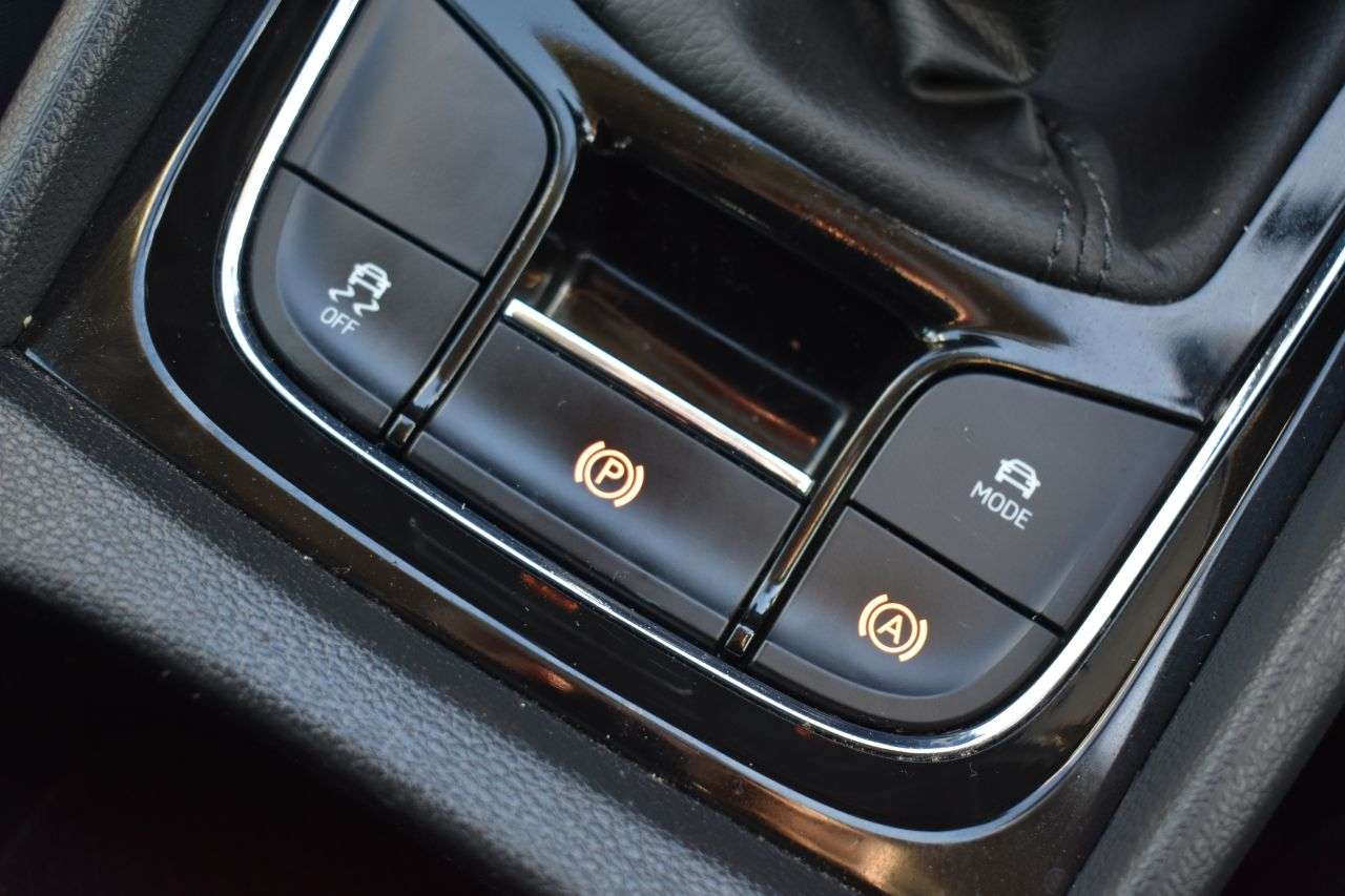 2018 SKODA KAROQ 2018 SKODA KAROQ