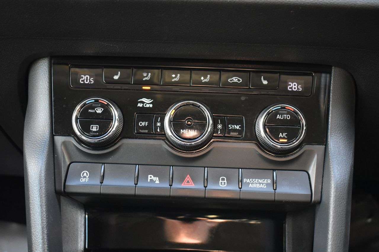 2018 SKODA KAROQ 2018 SKODA KAROQ