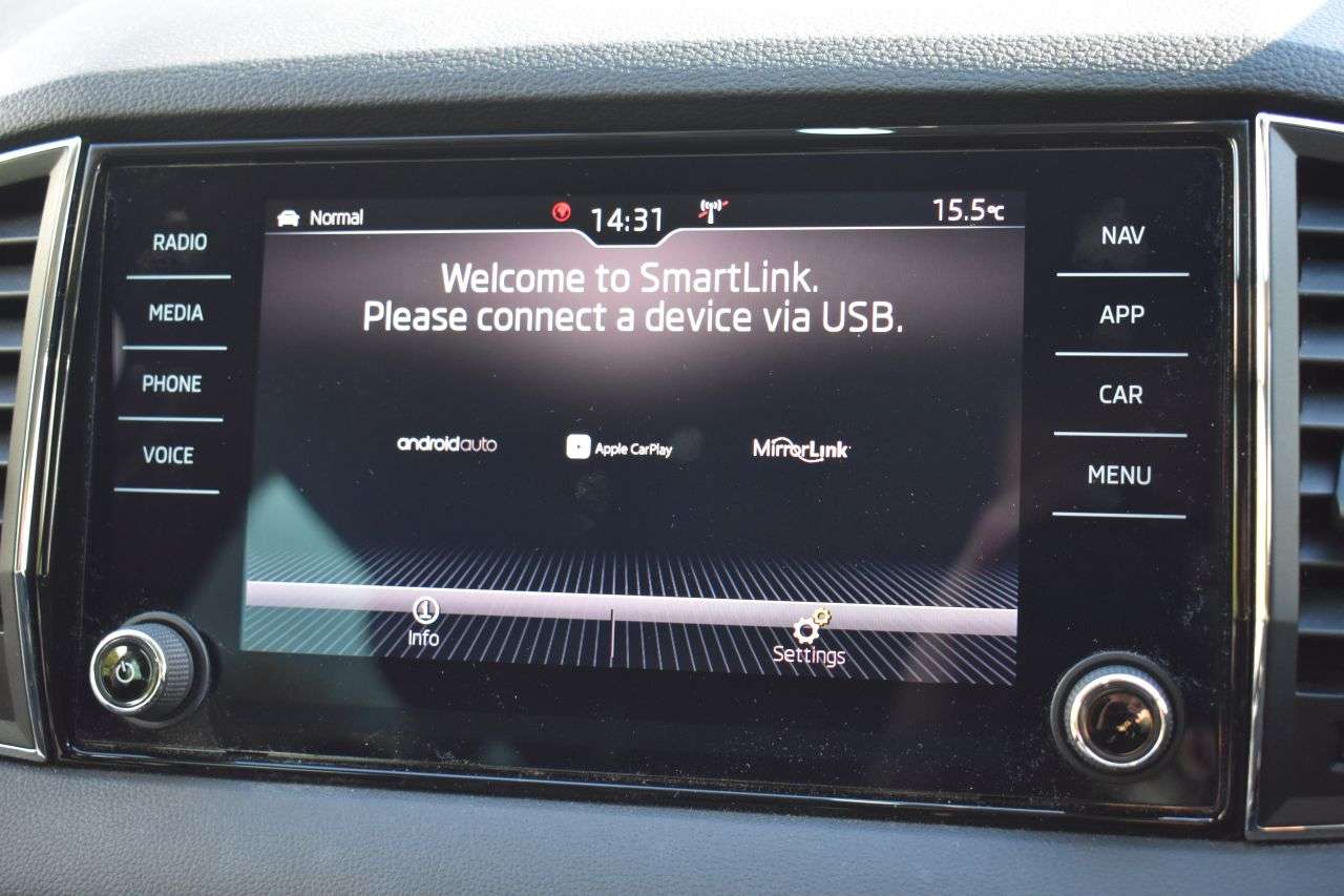 2018 SKODA KAROQ 2018 SKODA KAROQ
