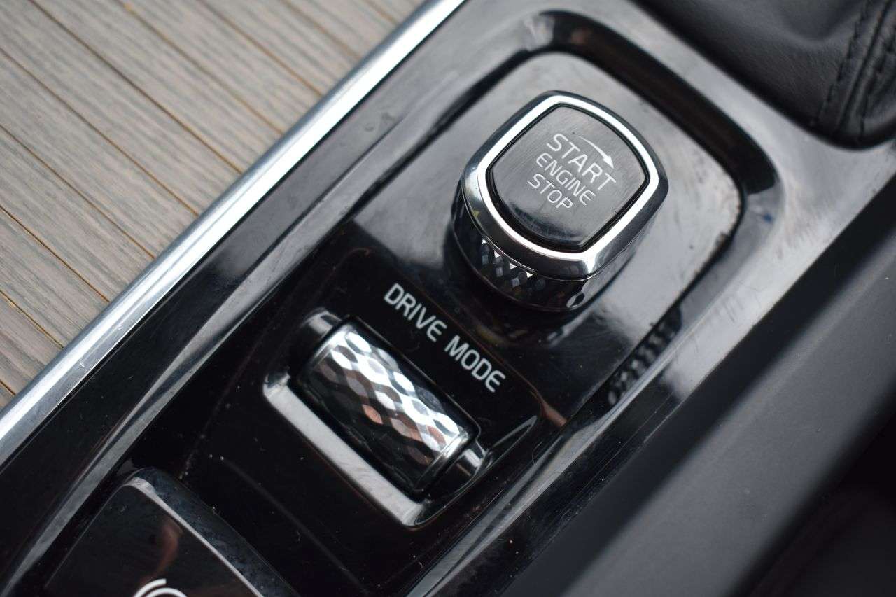 2018 VOLVO XC60 2018 VOLVO XC60