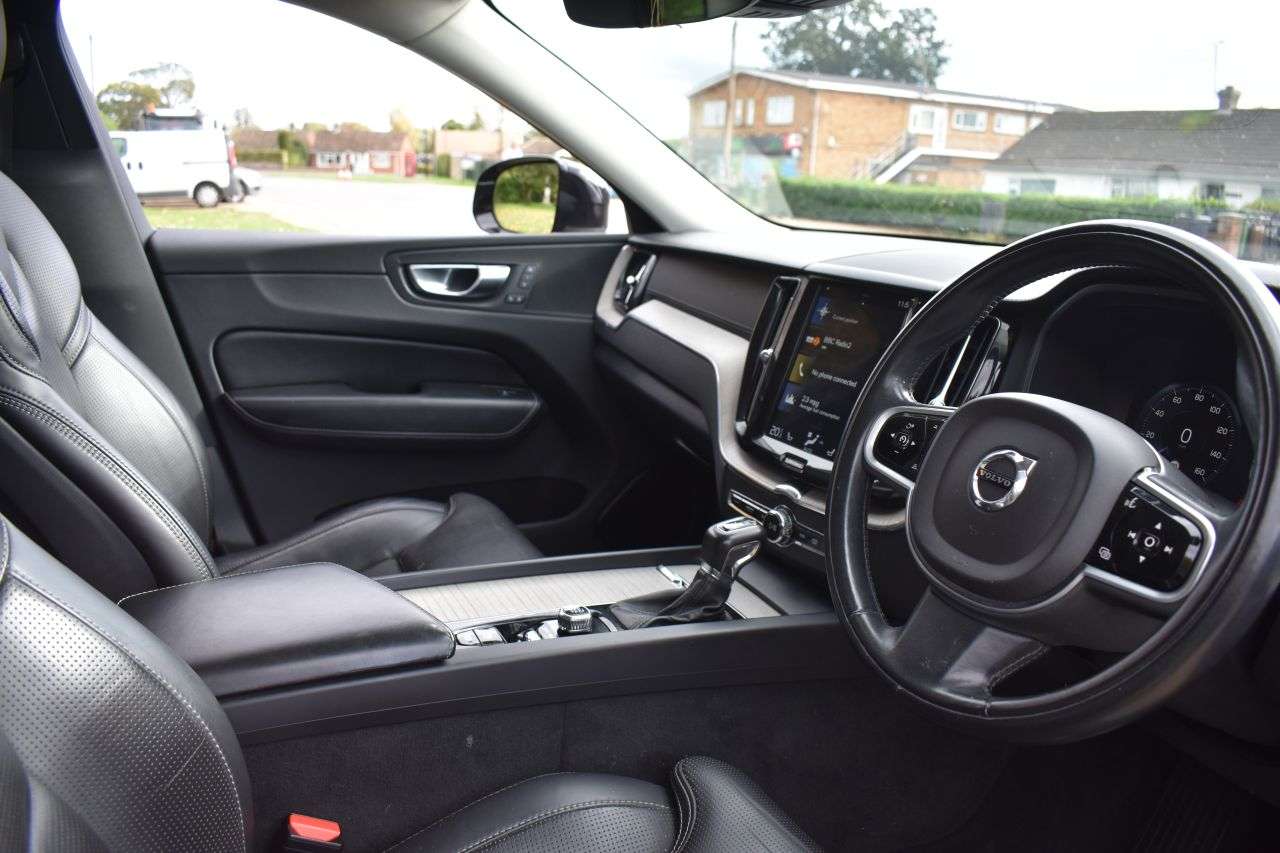 2018 VOLVO XC60 2018 VOLVO XC60