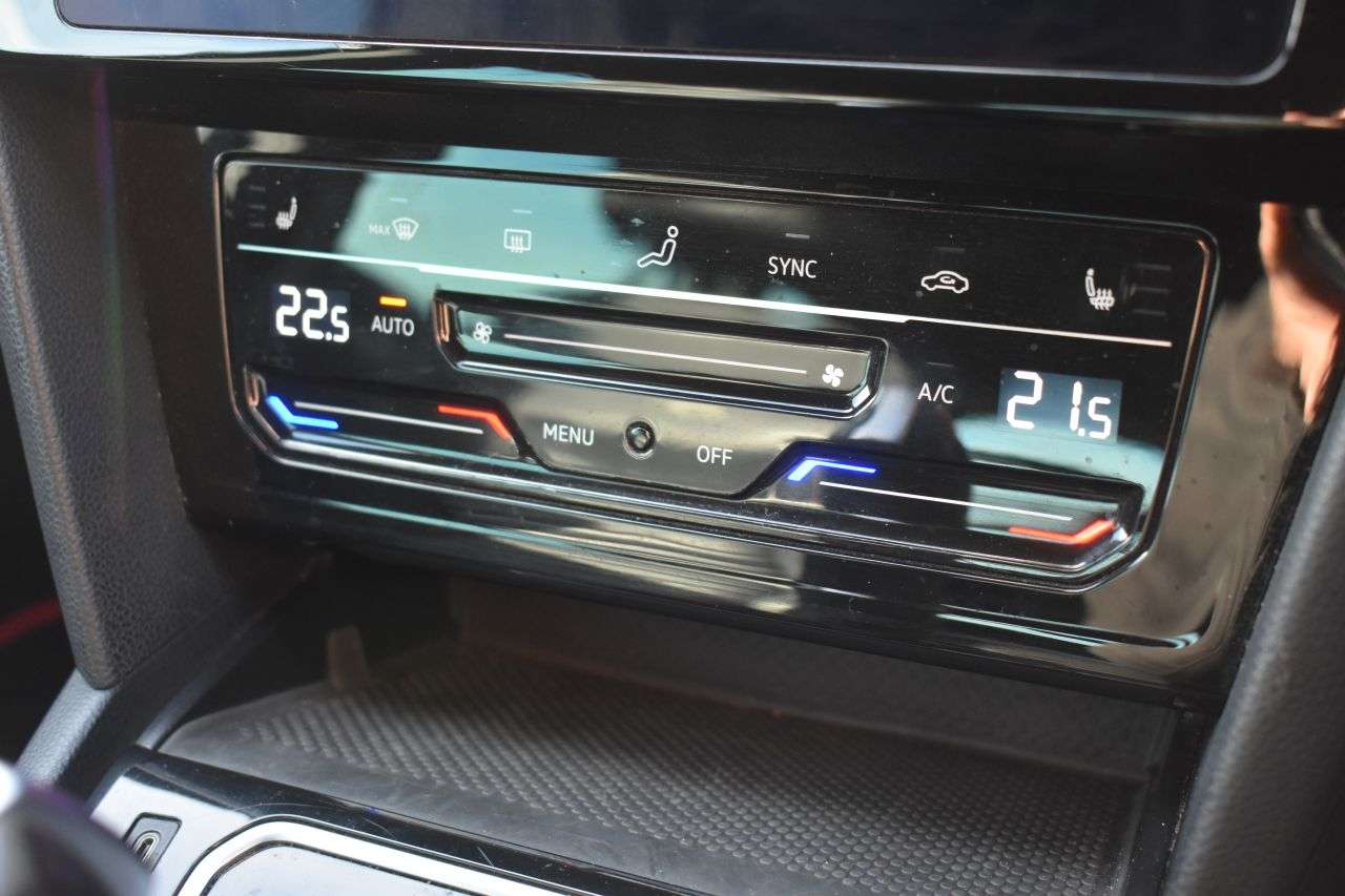 2021 VOLKSWAGEN PASSAT 2021 VOLKSWAGEN PASSAT