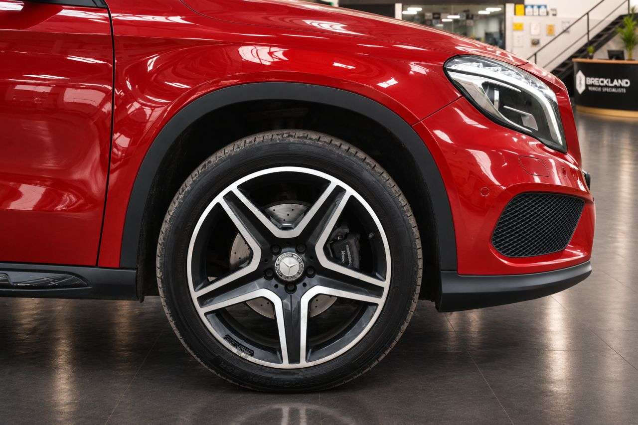 A 2016 MERCEDES-BENZ GLA 2.1 GLA220d AMG Line (Premium) SUV 5dr Diesel 7G-DCT 4MATIC Euro 6 (s/s) (1 A 2016 MERCEDES-BENZ GLA 2.1 GLA220d AMG Line (Premium) SUV 5dr Diesel 7G-DCT 4MATIC Euro 6 (s/s) (1