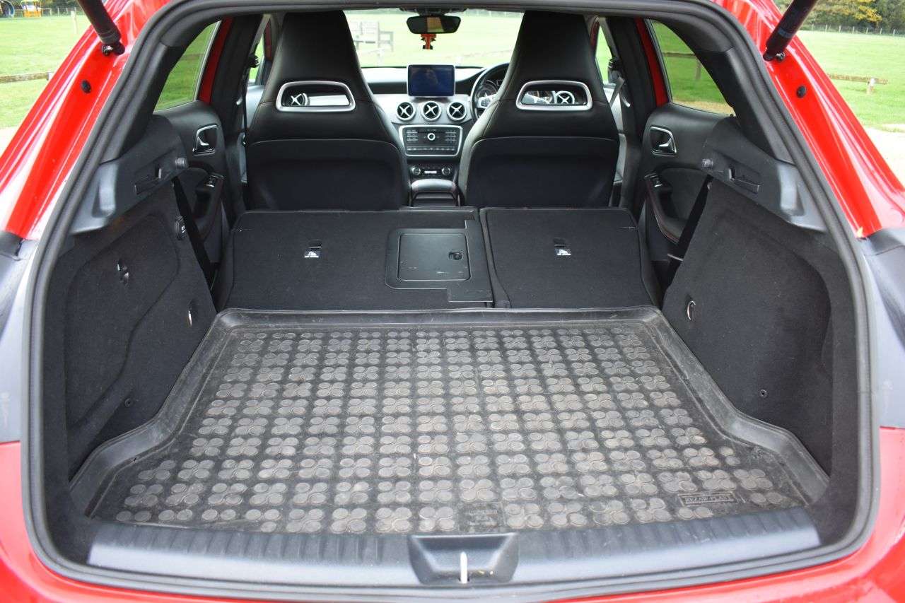2016 MERCEDES-BENZ GLA 2016 MERCEDES-BENZ GLA