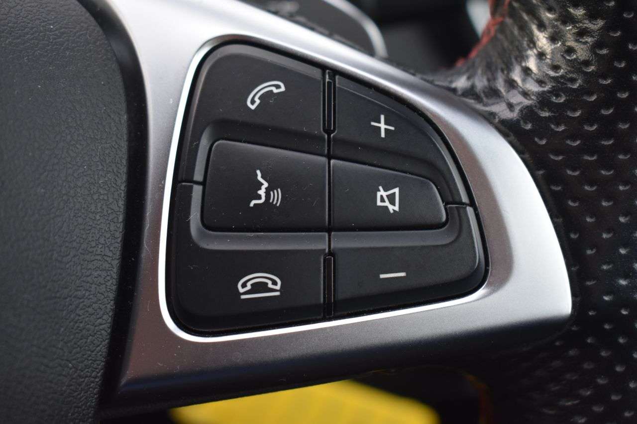 2016 MERCEDES-BENZ GLA 2016 MERCEDES-BENZ GLA