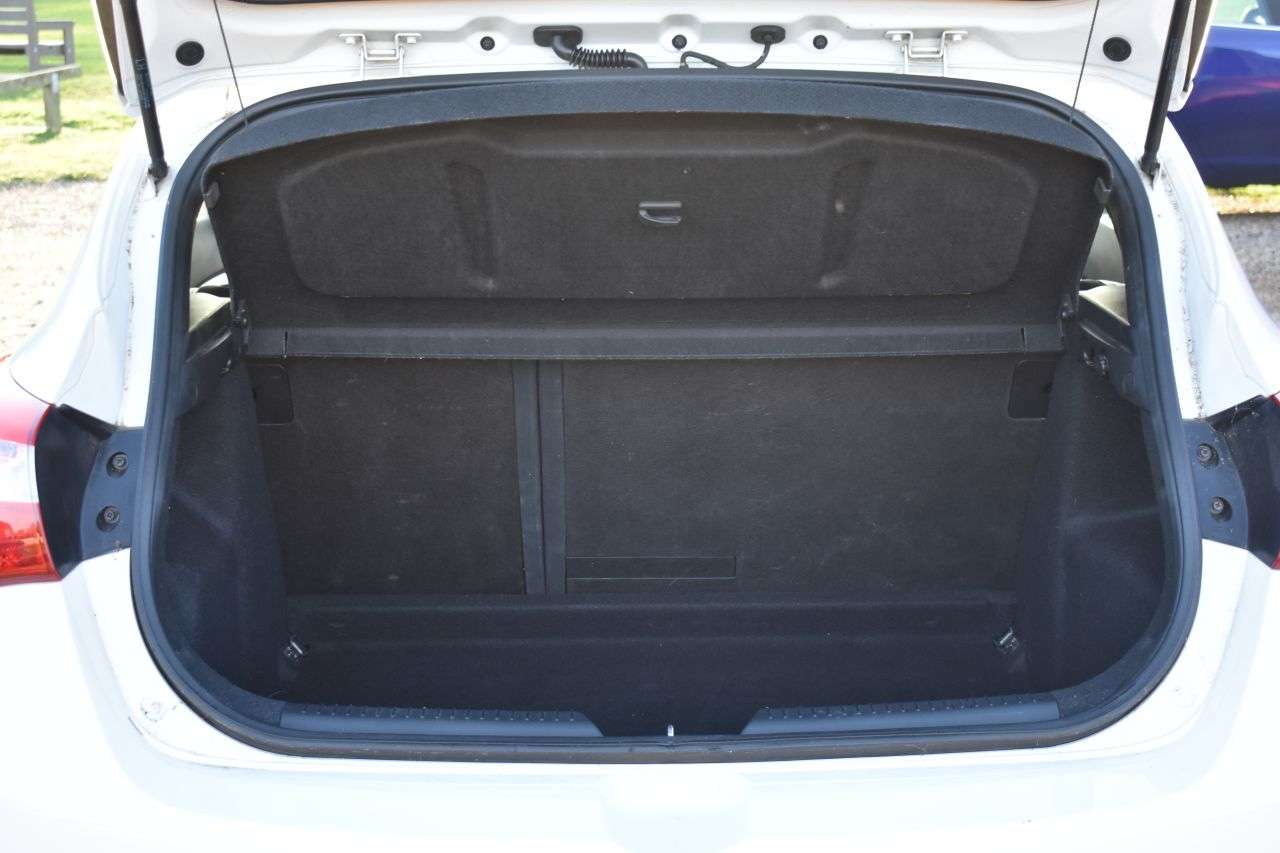 2013 HYUNDAI I30 2013 HYUNDAI I30