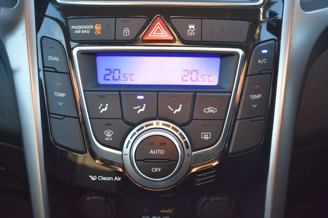 2013 HYUNDAI I30 2013 HYUNDAI I30