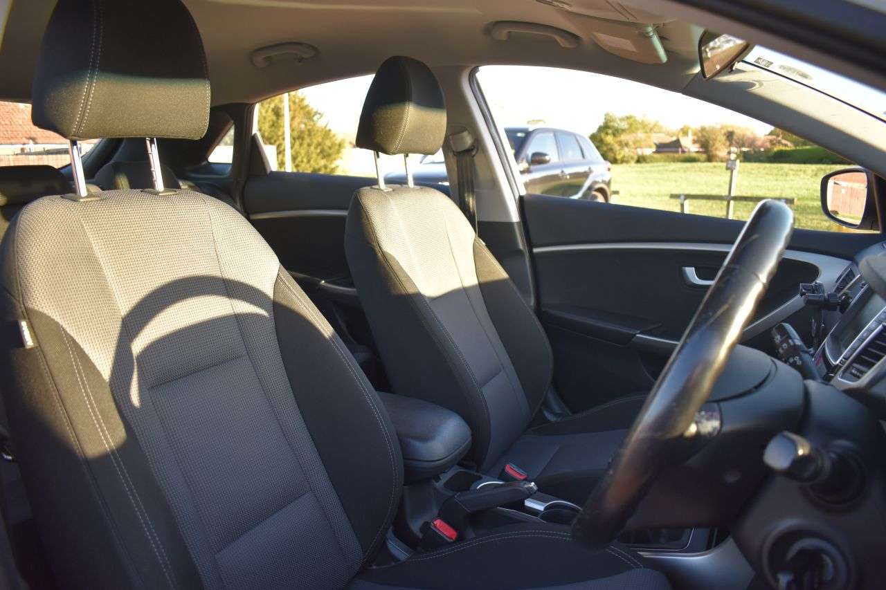 2013 HYUNDAI I30 2013 HYUNDAI I30