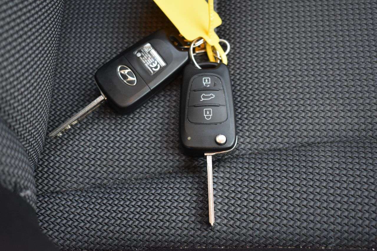 2013 HYUNDAI I30 2013 HYUNDAI I30