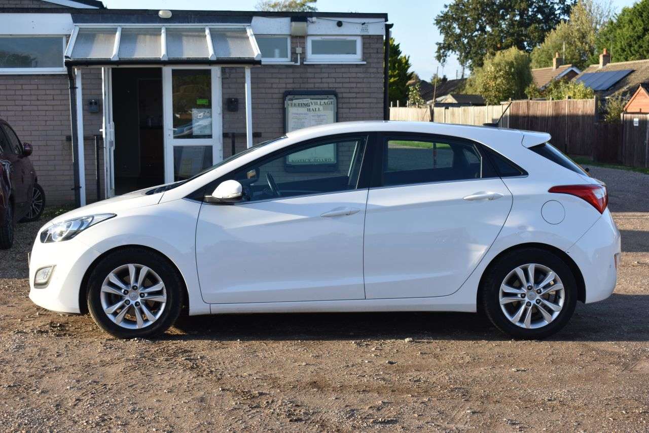 2013 HYUNDAI I30 2013 HYUNDAI I30