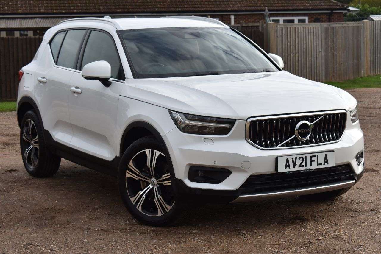 2021 VOLVO XC40 2021 VOLVO XC40