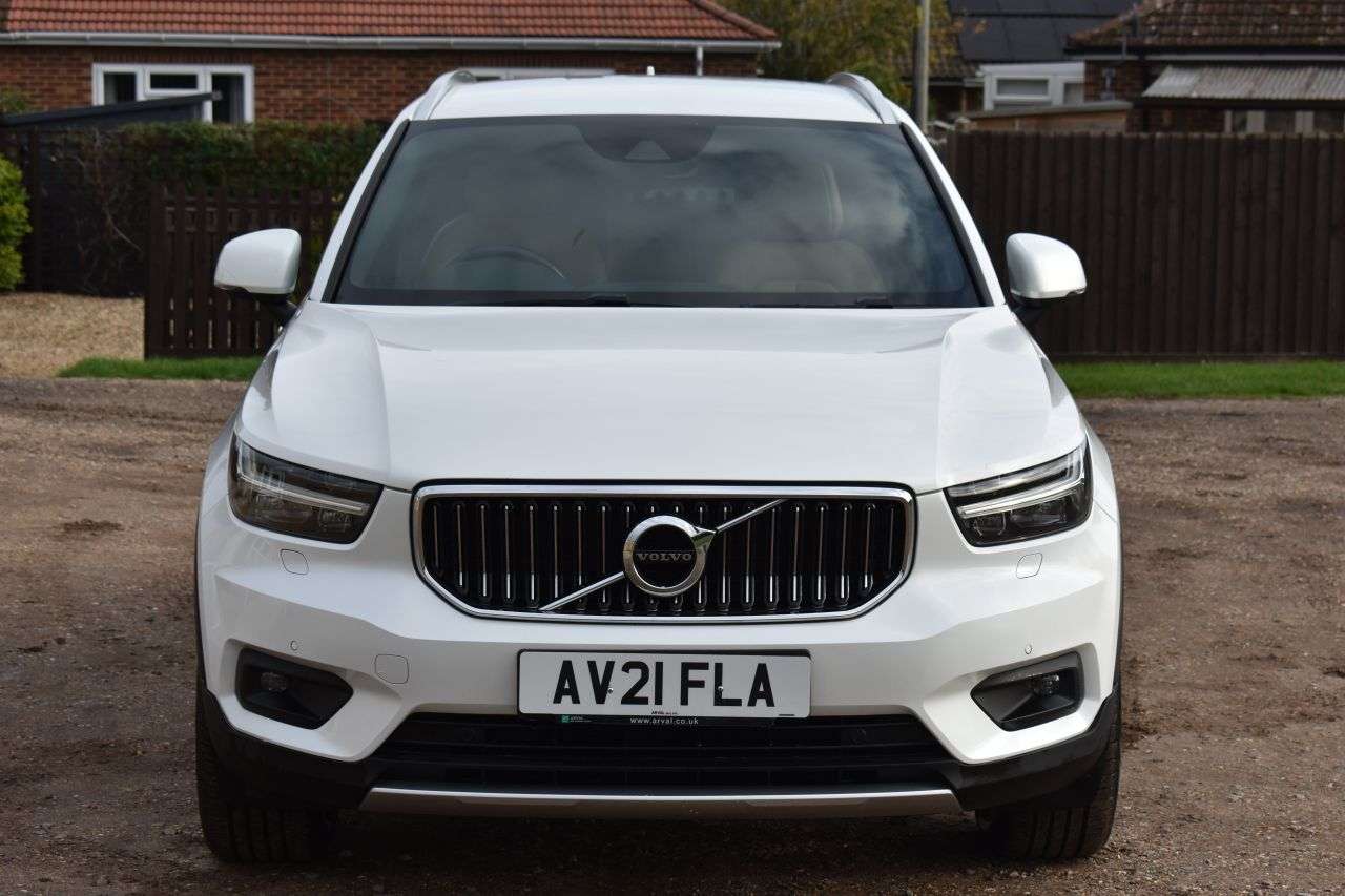 2021 VOLVO XC40 2021 VOLVO XC40