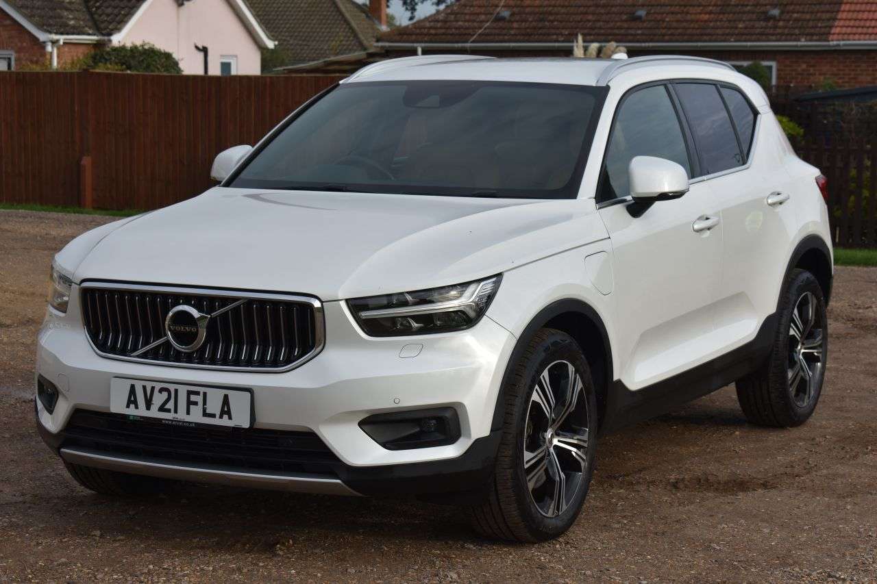 2021 VOLVO XC40 2021 VOLVO XC40