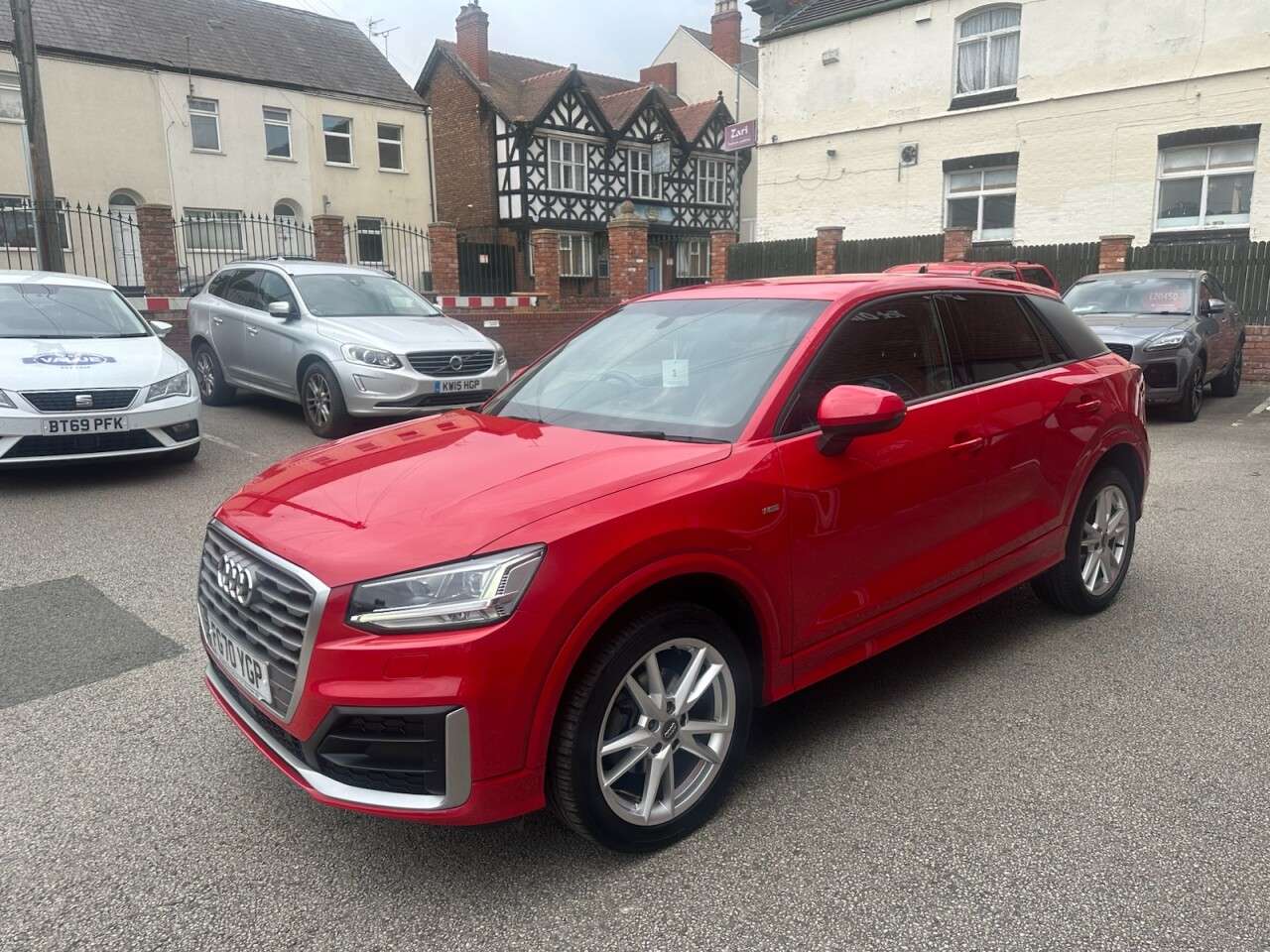 2020 AUDI Q2 2020 AUDI Q2