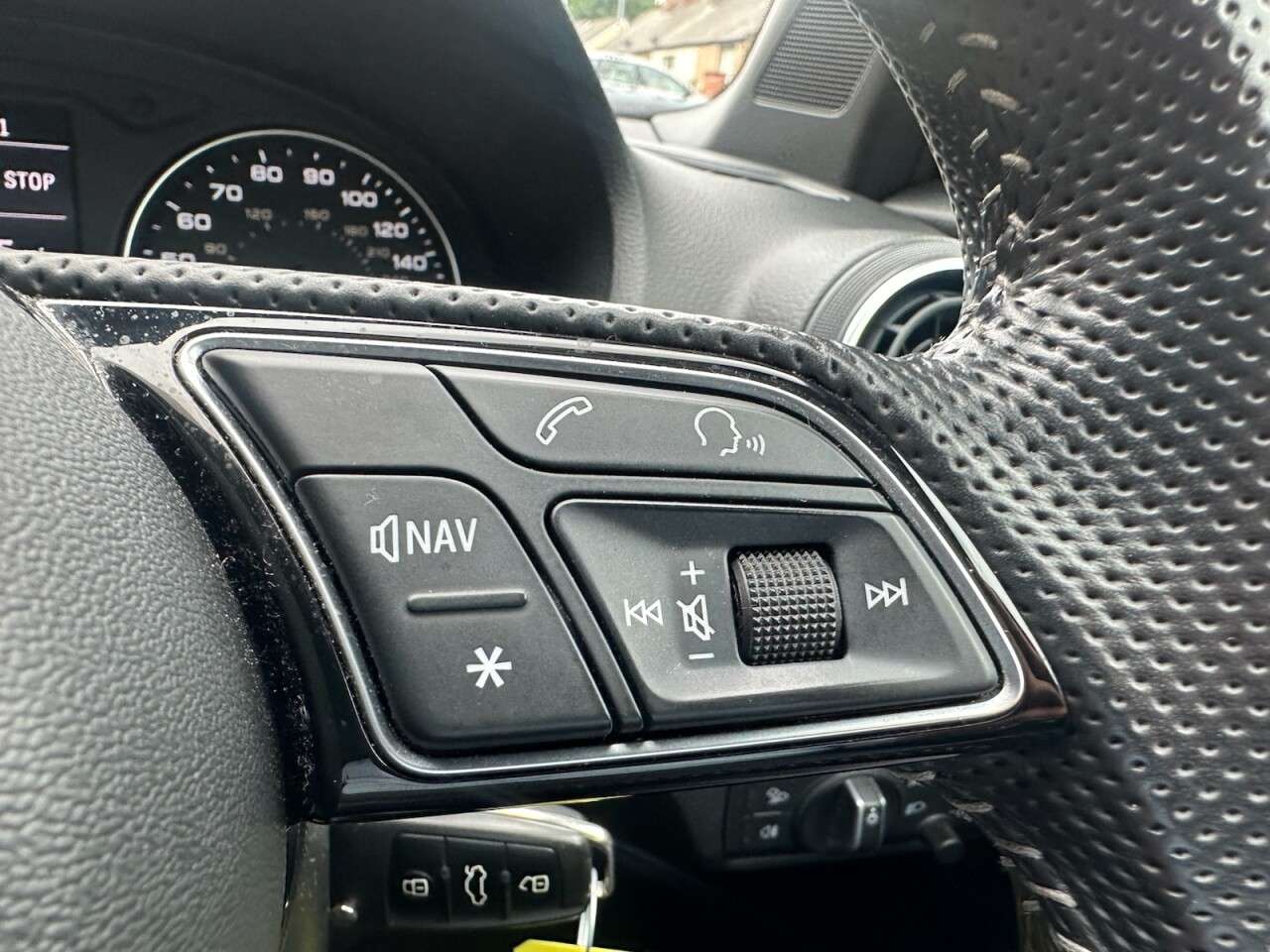 2020 AUDI Q2 2020 AUDI Q2